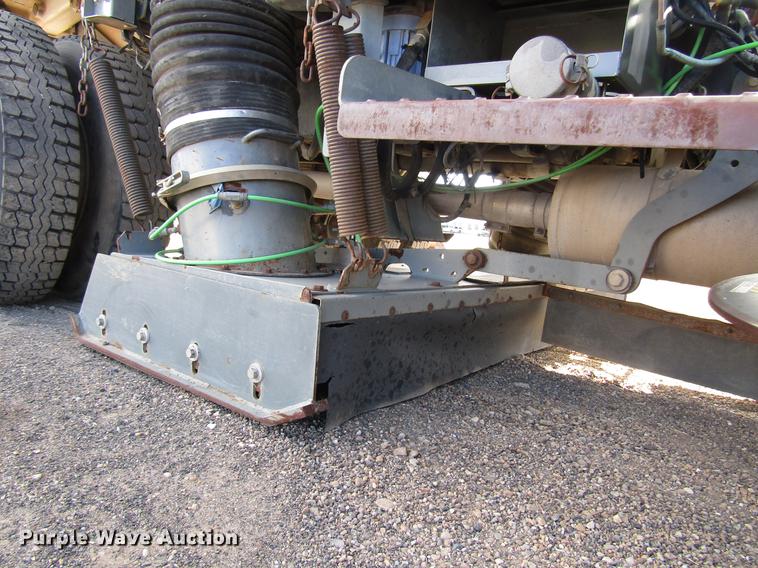 image for item DB6888 2007 Freightliner Business Class M2 street sweeper truck