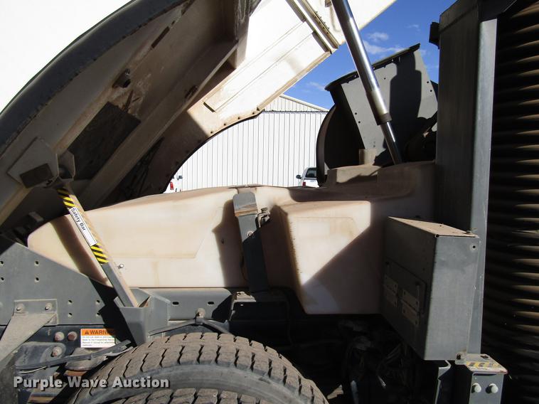 image for item DB6888 2007 Freightliner Business Class M2 street sweeper truck