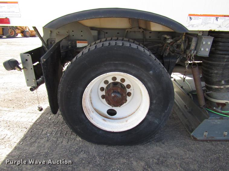 image for item DB6888 2007 Freightliner Business Class M2 street sweeper truck