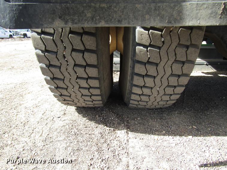 image for item DB6888 2007 Freightliner Business Class M2 street sweeper truck