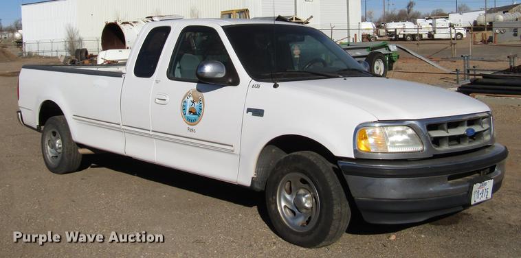 image for item DB6889 1997 Ford F150 SuperCab pickup truck