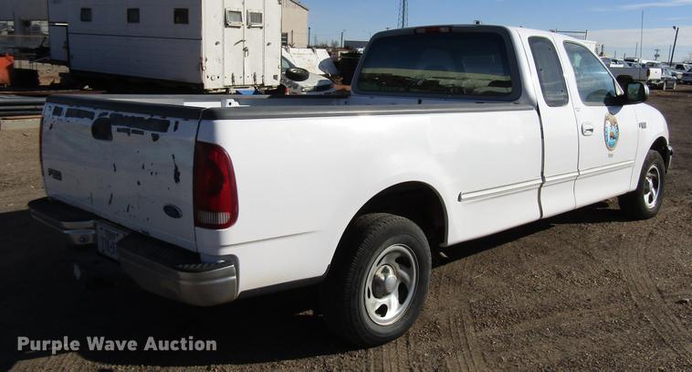 image for item DB6889 1997 Ford F150 SuperCab pickup truck