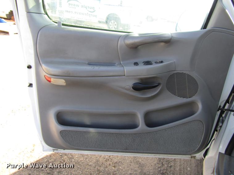 image for item DB6889 1997 Ford F150 SuperCab pickup truck