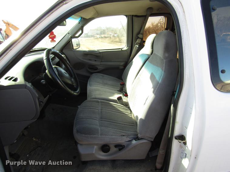 image for item DB6889 1997 Ford F150 SuperCab pickup truck