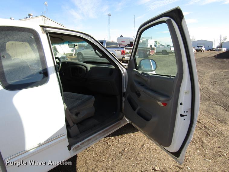 image for item DB6889 1997 Ford F150 SuperCab pickup truck