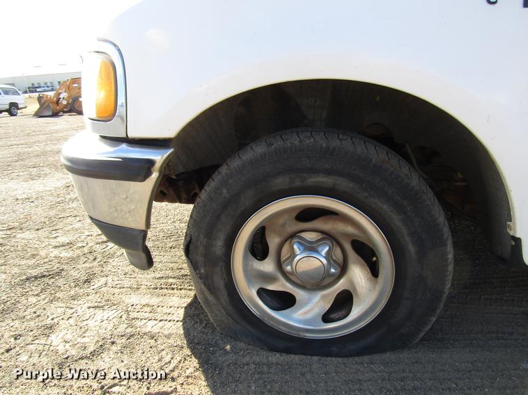 image for item DB6889 1997 Ford F150 SuperCab pickup truck