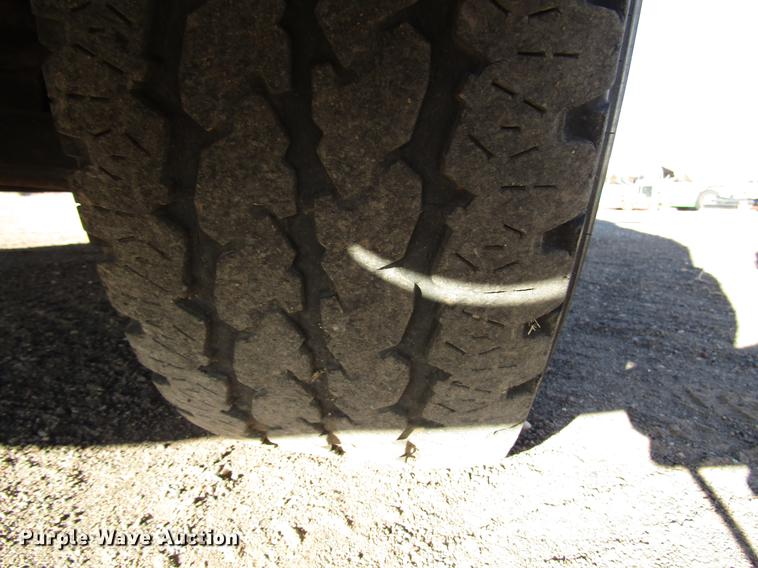 image for item DB6890 2004 GMC Sierra 1500 Ext. Cab pickup truck