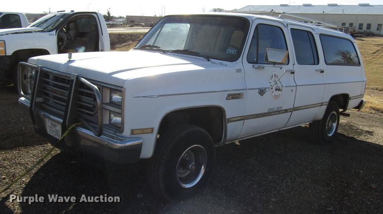 image for item DB6891 1984 GMC Suburban 1500 SUV