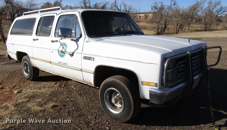 image for item DB6891 1984 GMC Suburban 1500 SUV