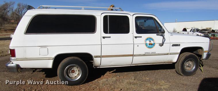 image for item DB6891 1984 GMC Suburban 1500 SUV