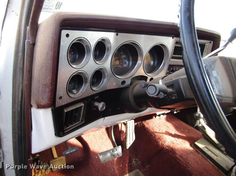 image for item DB6891 1984 GMC Suburban 1500 SUV