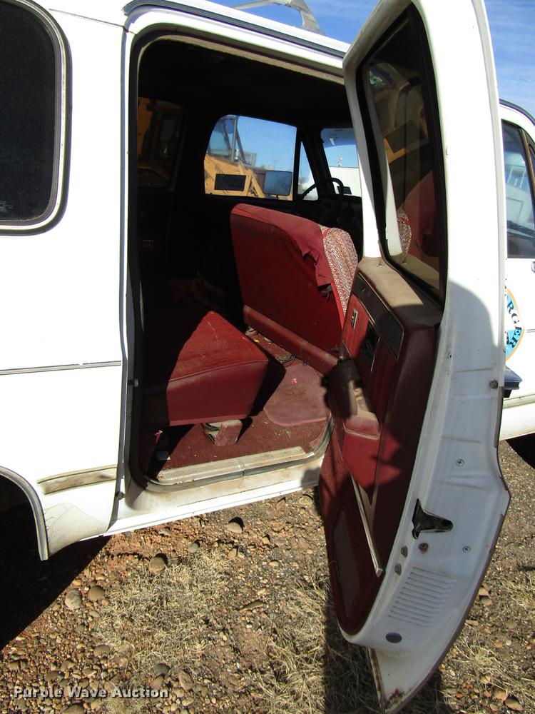 image for item DB6891 1984 GMC Suburban 1500 SUV