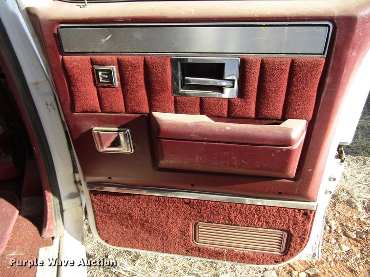 image for item DB6891 1984 GMC Suburban 1500 SUV