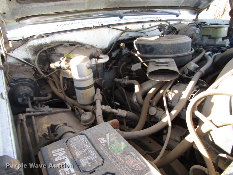 image for item DB6891 1984 GMC Suburban 1500 SUV