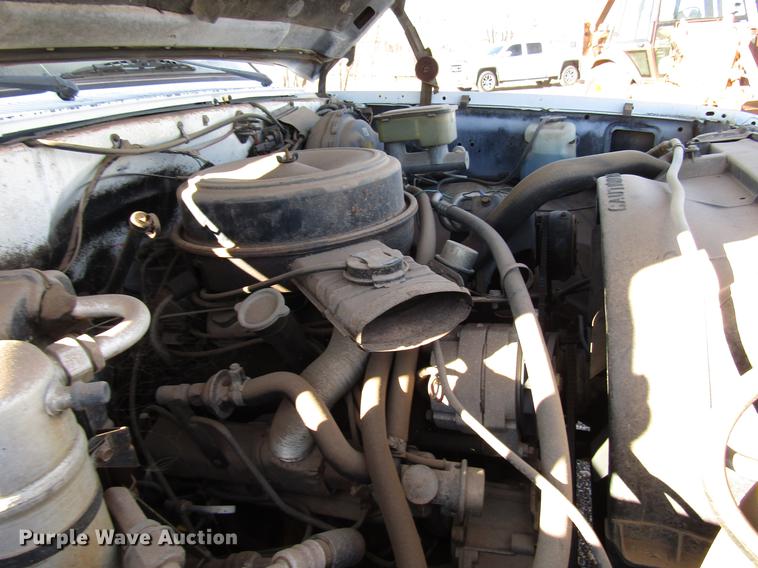 image for item DB6891 1984 GMC Suburban 1500 SUV