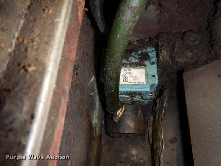 image for item DC8738 Simonds 64UB052V3X blade sharpener