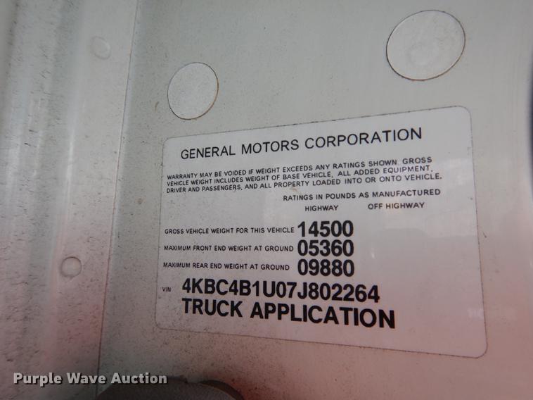 image for item DC8746 2007 Chevrolet W4500 truck cab and chassis