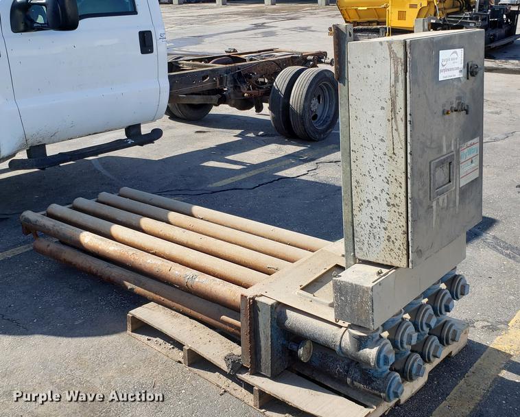 image for item DD3948 Hy Way A249T-6-463 hot oil tank heater