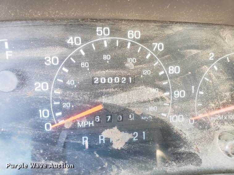 image for item DD3949 2000 Ford F450 Super Duty truck cab and chassis