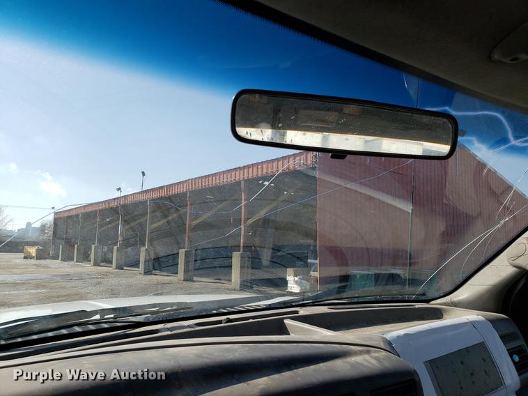 image for item DD3949 2000 Ford F450 Super Duty truck cab and chassis