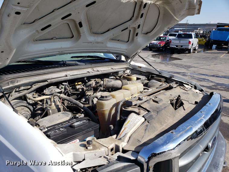 image for item DD3949 2000 Ford F450 Super Duty truck cab and chassis