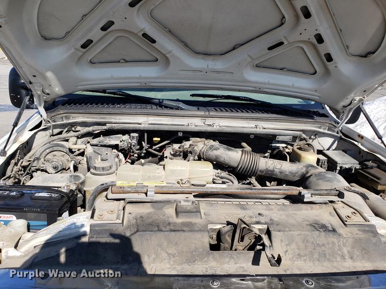 image for item DD3949 2000 Ford F450 Super Duty truck cab and chassis