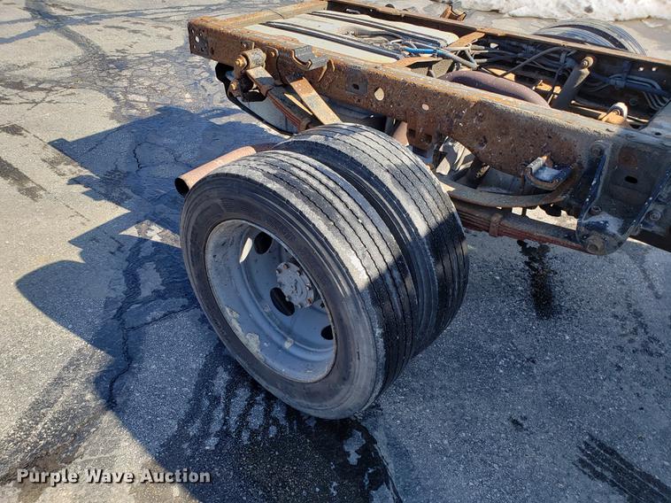 image for item DD3949 2000 Ford F450 Super Duty truck cab and chassis