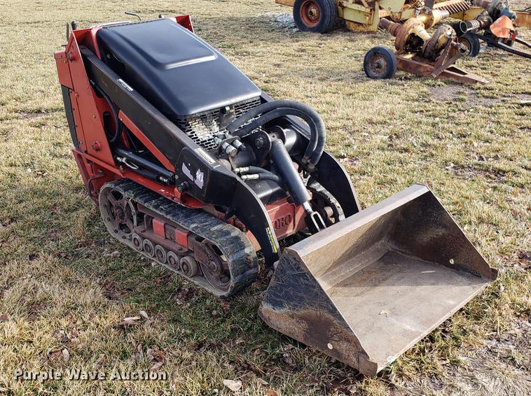 image for item DD3957 2003 Toro Dingo TX420 compact utility loader