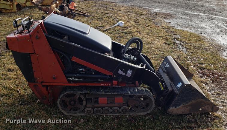 image for item DD3957 2003 Toro Dingo TX420 compact utility loader
