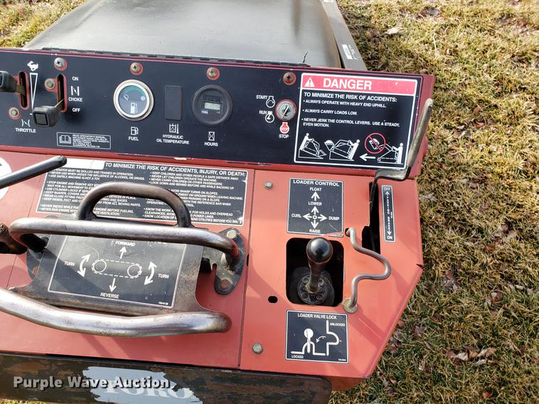 image for item DD3957 2003 Toro Dingo TX420 compact utility loader