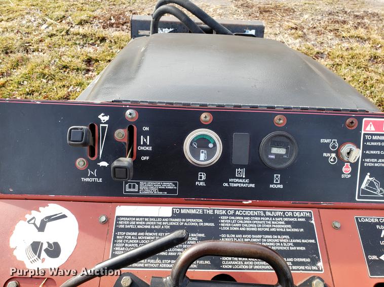 image for item DD3957 2003 Toro Dingo TX420 compact utility loader