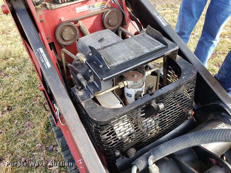 image for item DD3957 2003 Toro Dingo TX420 compact utility loader