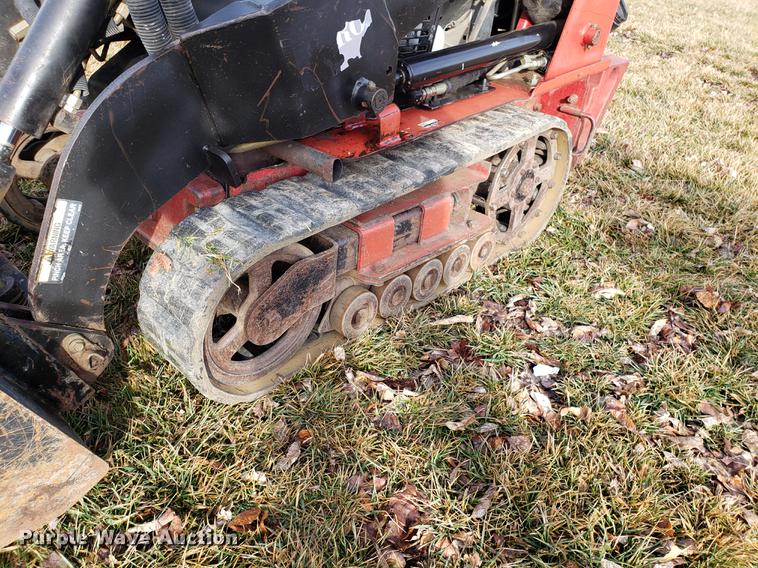 image for item DD3957 2003 Toro Dingo TX420 compact utility loader