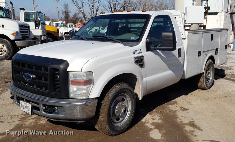 image for item DD3978 2010 Ford F350 Super Duty utility bed pickup truck