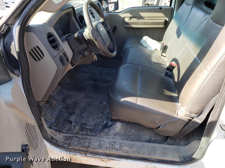 image for item DD3978 2010 Ford F350 Super Duty utility bed pickup truck