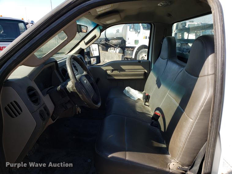 image for item DD3978 2010 Ford F350 Super Duty utility bed pickup truck