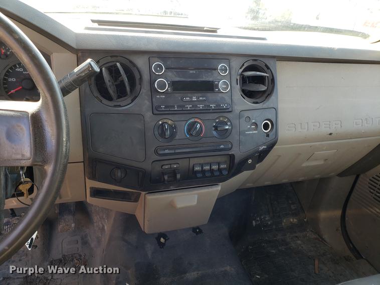 image for item DD3978 2010 Ford F350 Super Duty utility bed pickup truck