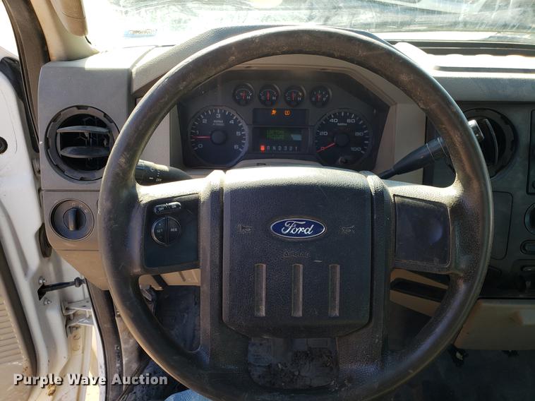 image for item DD3978 2010 Ford F350 Super Duty utility bed pickup truck