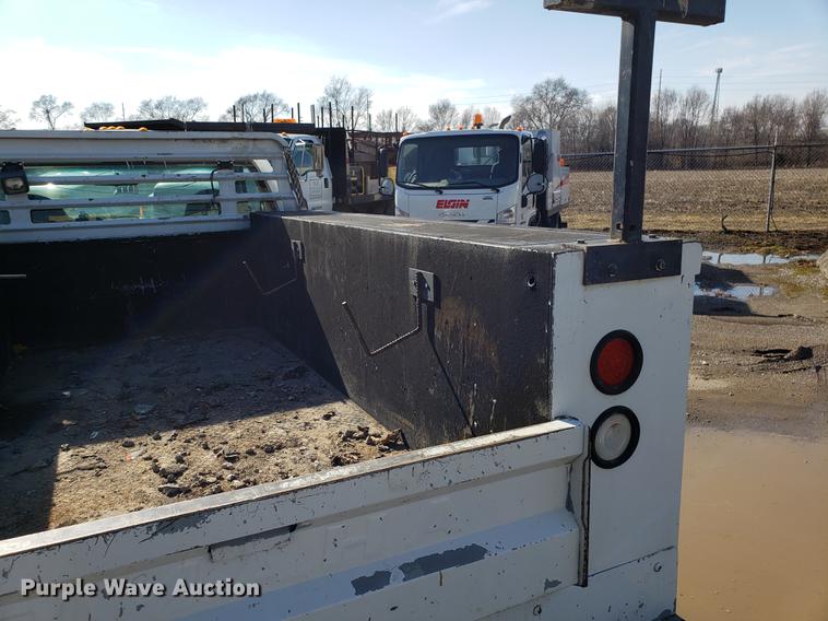 image for item DD3978 2010 Ford F350 Super Duty utility bed pickup truck