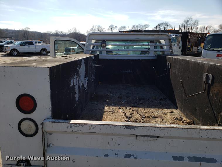 image for item DD3978 2010 Ford F350 Super Duty utility bed pickup truck