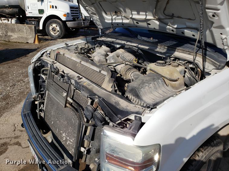 image for item DD3978 2010 Ford F350 Super Duty utility bed pickup truck