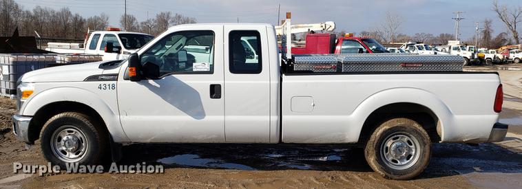 image for item DD3980 2014 Ford F250 Super Duty SuperCab pickup truck