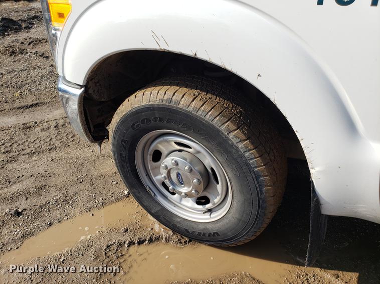 image for item DD3980 2014 Ford F250 Super Duty SuperCab pickup truck