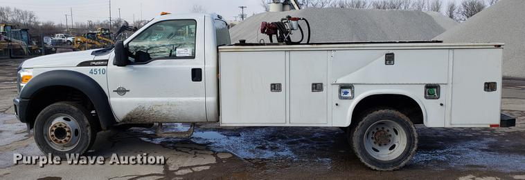 image for item DD3981 2012 Ford F450 Super Duty utility truck