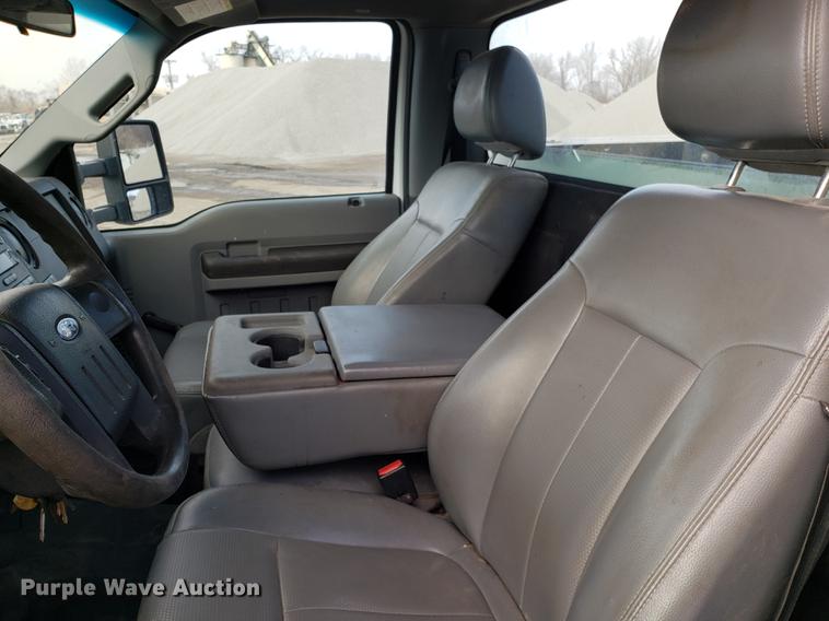 image for item DD3981 2012 Ford F450 Super Duty utility truck