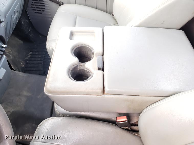 image for item DD3981 2012 Ford F450 Super Duty utility truck