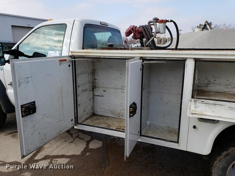 image for item DD3981 2012 Ford F450 Super Duty utility truck