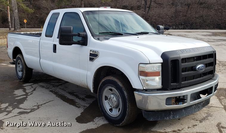 image for item DD3982 2008 Ford F250 Super Duty SuperCab pickup truck