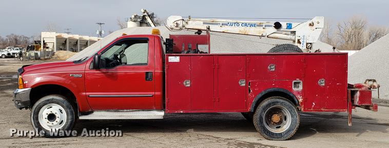 image for item DD3983 1999 Ford F550 utility truck