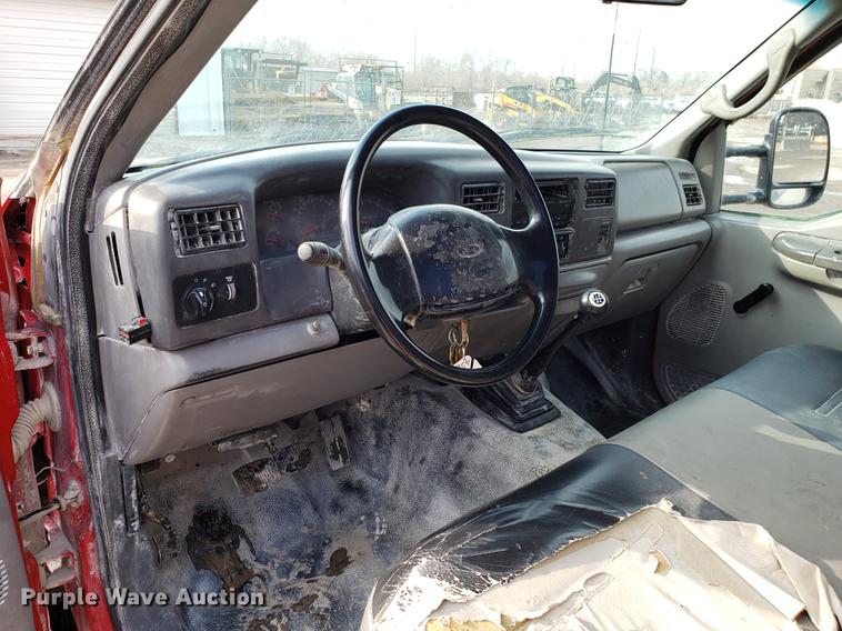 image for item DD3983 1999 Ford F550 utility truck